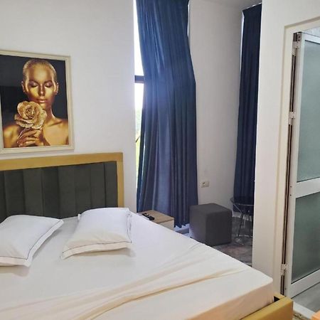 Bs Hotel Durrës Extérieur photo